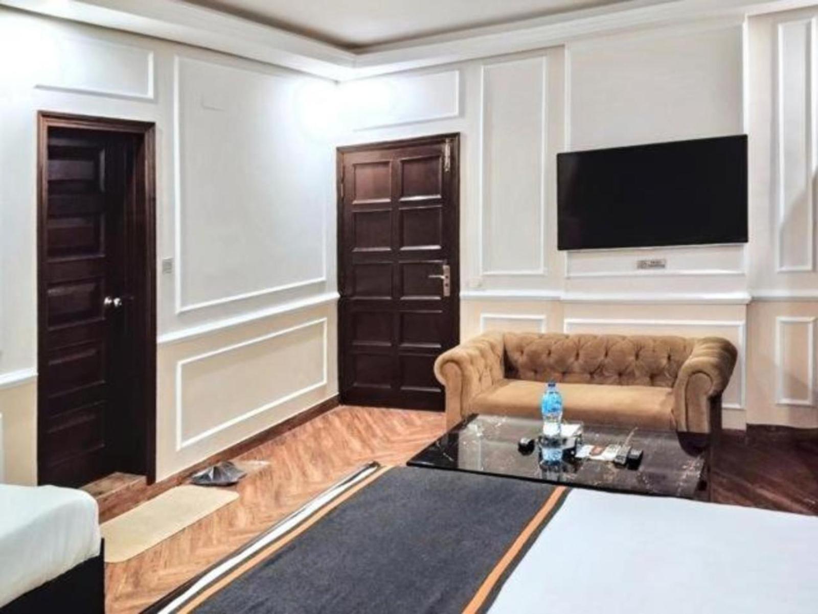 Riviera Courtyard Guest House Islamabad Exterior photo